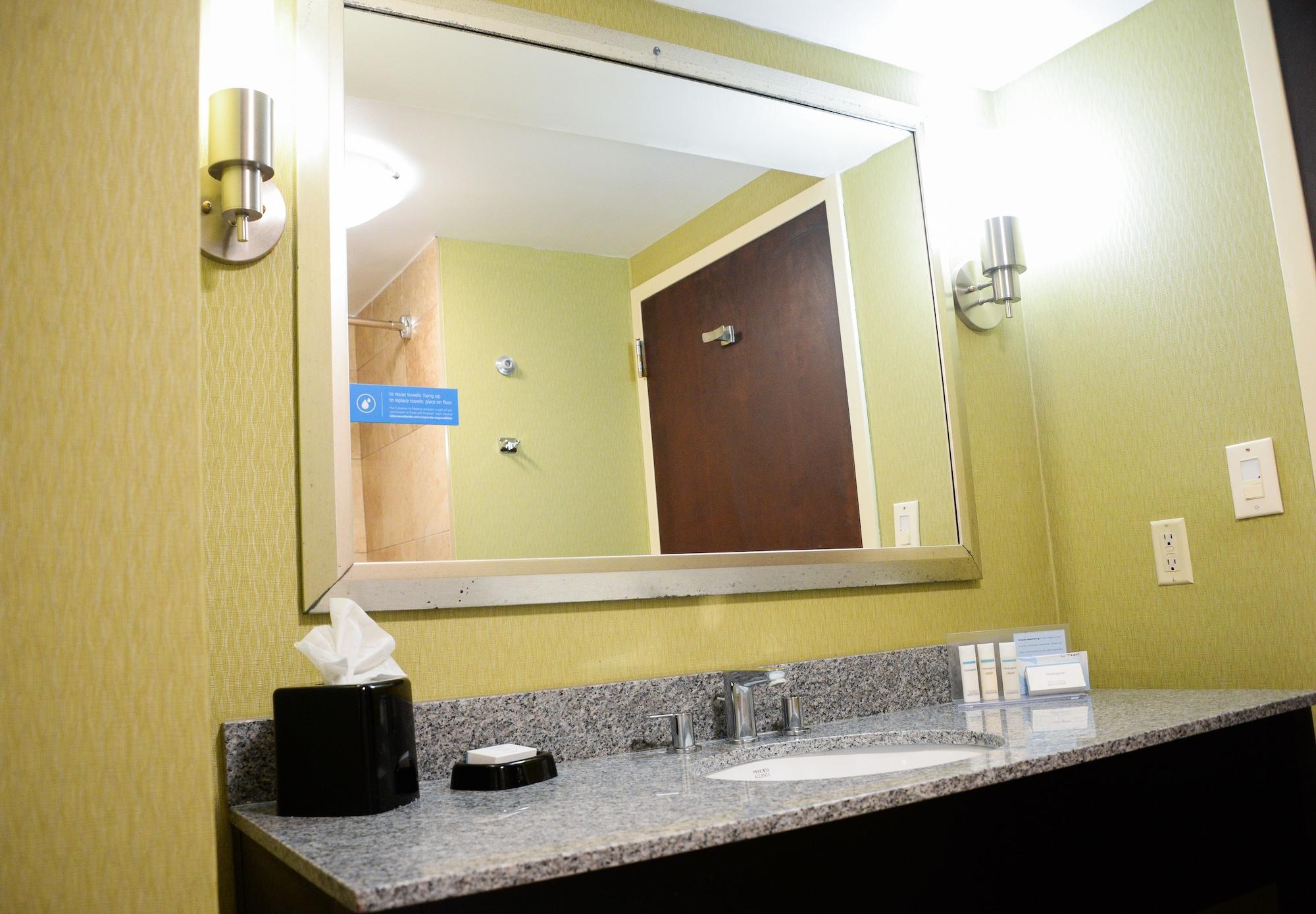 Hampton Hotel 3*