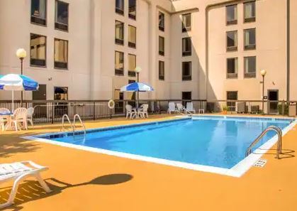 Hotel Hampton 3*